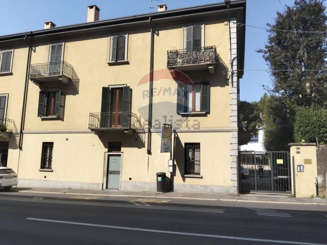 Appartamento in vendita di 96 m² in Viale Padre G. B. Aguggiari, 13