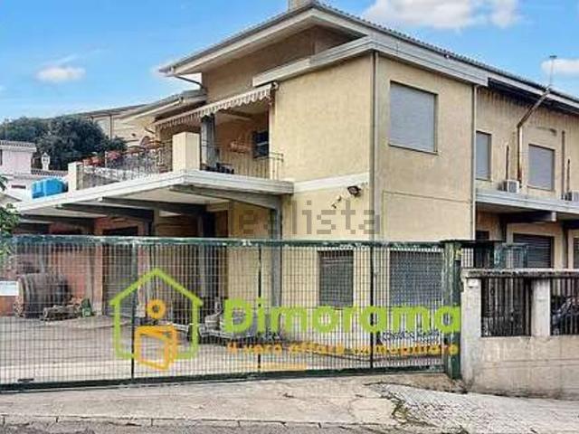 Appartamento in vendita di 974 m² in Vico Alessandro Manzoni, 25