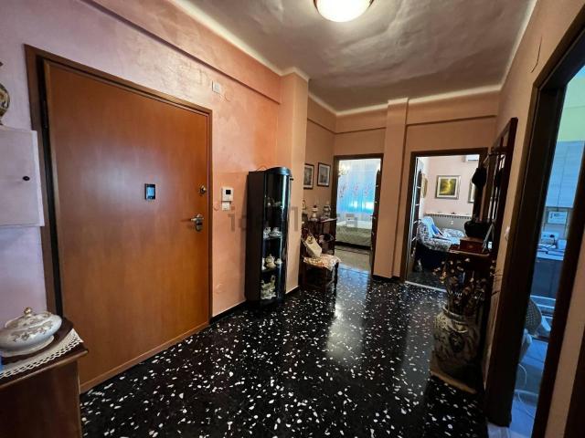 Appartamento in vendita di 98 m² in Corso Divisione Acqui, 83