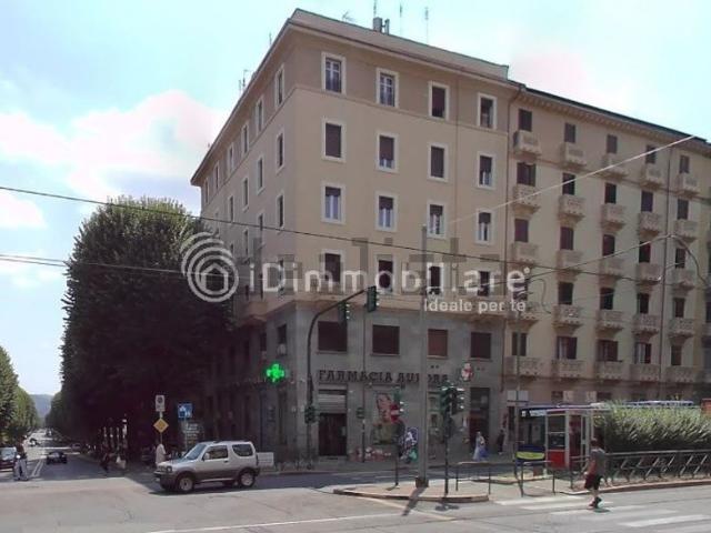 Appartamento in vendita di 98 m² in Corso Giulio Cesare, 24