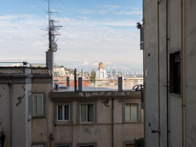 Appartamento in vendita di 98 m² in Piazza Gesù e Maria