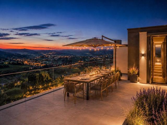 Appartamento in vendita di 98 m² in Strada Vedetta, 36