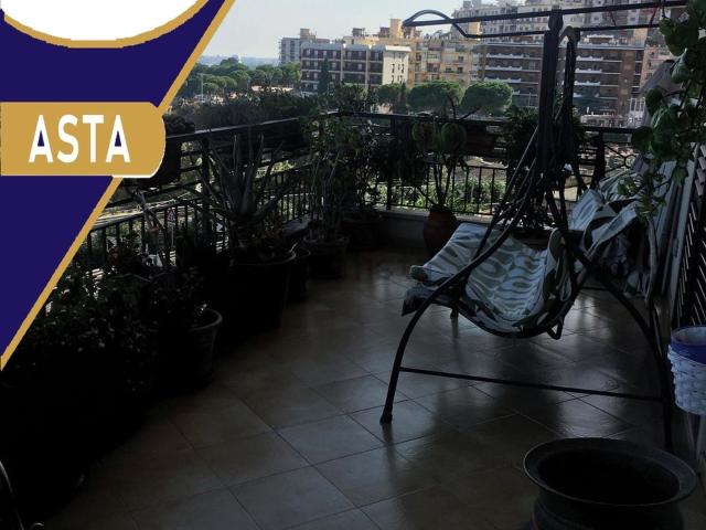 Appartamento in vendita di 98 m² in Strada Panoramica dello Stretto