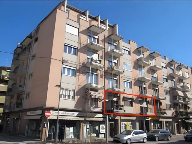 Appartamento in vendita di 98 m² in Via Torino, 35