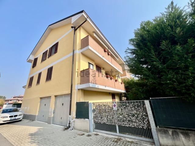 Appartamento in vendita di 98 m² in Via V. Fregoni, 97