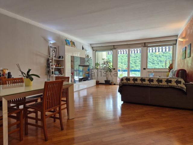 Appartamento in vendita di 98 m² in Via Val Trebbia, 57