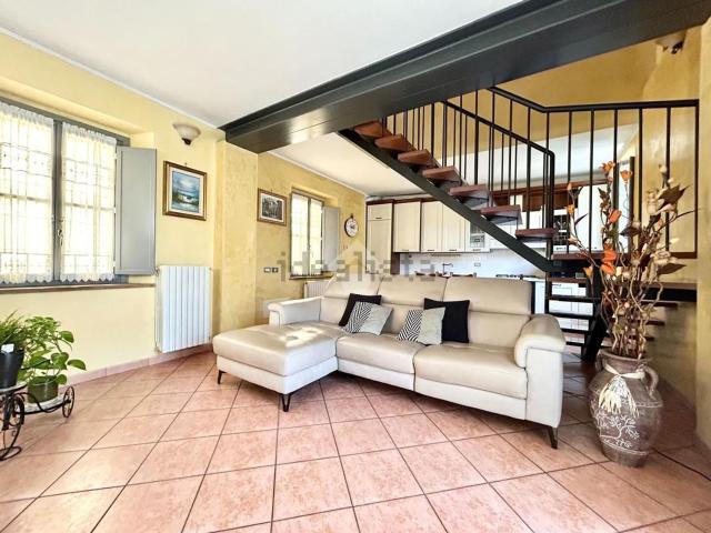Appartamento in vendita di 98 m² in Via Vittorio Veneto, 5