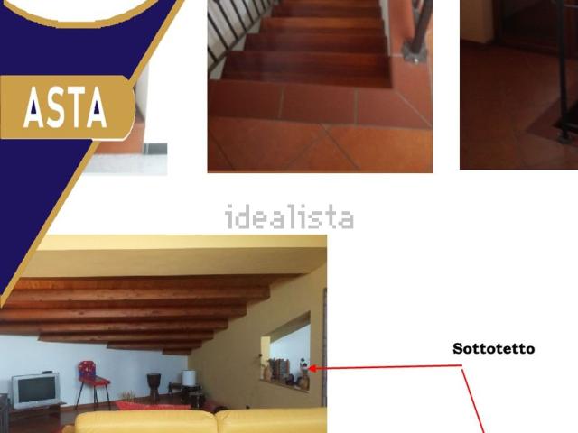 Appartamento in vendita di 98 m² in Via XXI Ottobre, 138