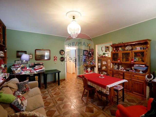 Appartamento in vendita di 98 m² in Via Alcide De Gasperi, 58