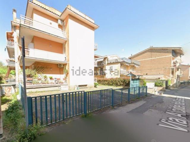 Appartamento in vendita di 98 m² in Via Alcide de Gasperi, 22