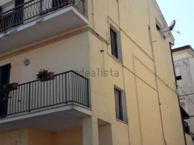 Appartamento in vendita di 98 m² in Via Alessandro Manzoni