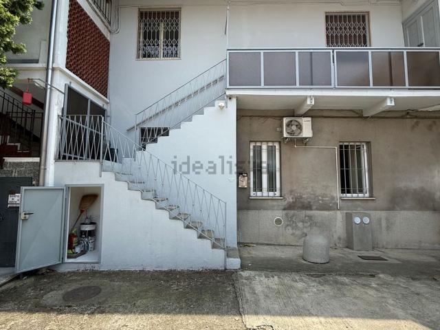 Appartamento in vendita di 98 m² in Via Camillo Benso Cavour, 8