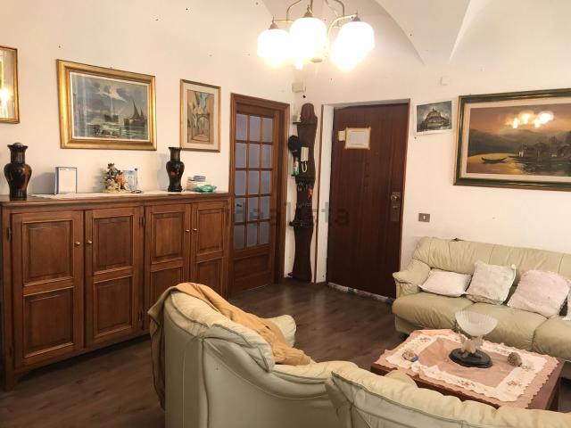 Appartamento in vendita di 98 m² in Via Camillo Benso di Cavour