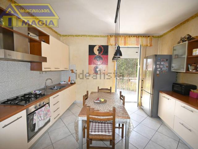 Appartamento in vendita di 98 m² in Via Carnia, 12