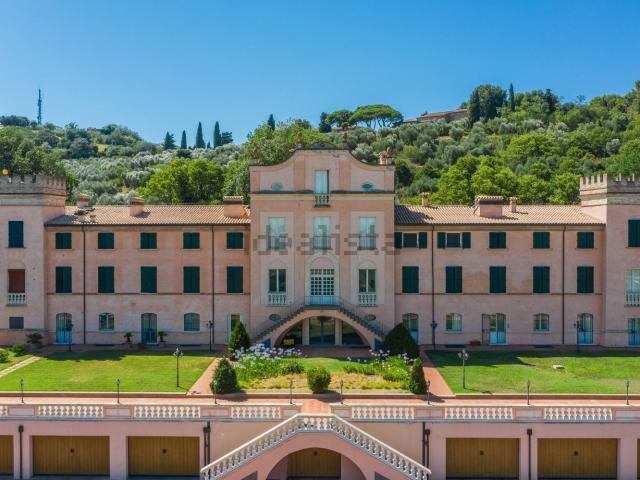 Appartamento in vendita di 98 m² in Via Castellaccio