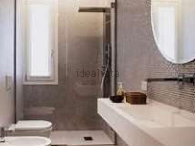 Appartamento in vendita di 98 m² in Via Castellini, 2