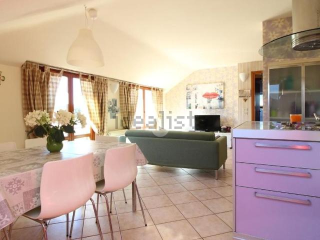 Appartamento in vendita di 98 m² in Via Confalonieri, 30