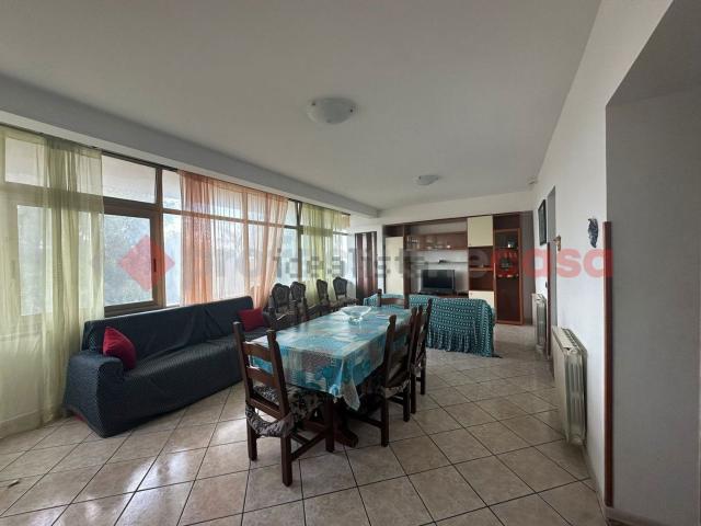 Appartamento in vendita di 98 m² in Via Cremona