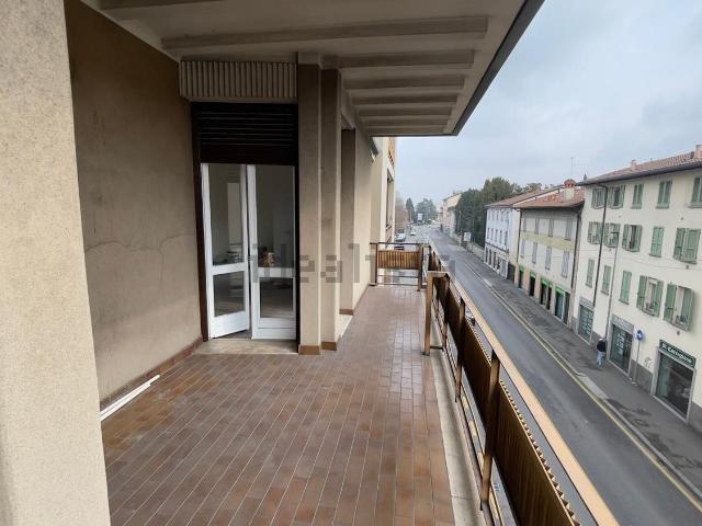 Appartamento in vendita di 98 m² in Via Dante