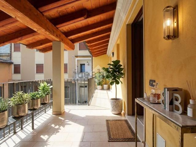 Appartamento in vendita di 98 m² in Via Dante, 25