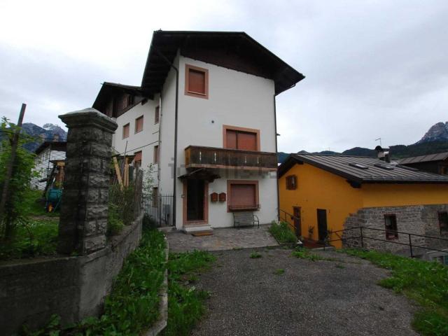 Appartamento in vendita di 98 m² in Via Dante Alighieri