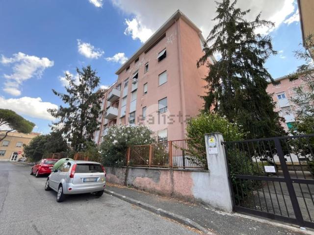 Appartamento in vendita di 98 m² in Via dei Lanciafiamme, 11
