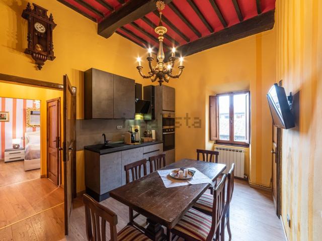 Appartamento in vendita di 98 m² in Via del Paradiso