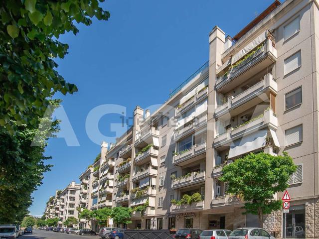 Appartamento in vendita di 98 m² in Via del Pianeta Terra