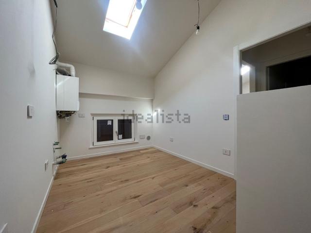 Appartamento in vendita di 98 m² in Via della Torre