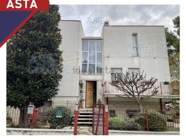 Appartamento in vendita di 98 m² in Via della Concordia, 24