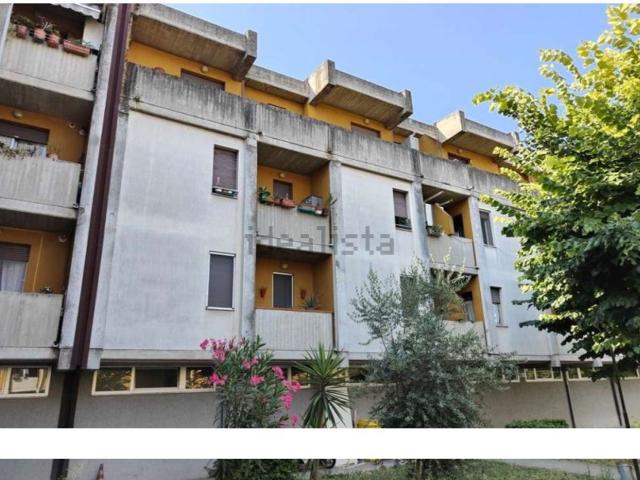 Appartamento in vendita di 98 m² in Via della Liberazione, 4
