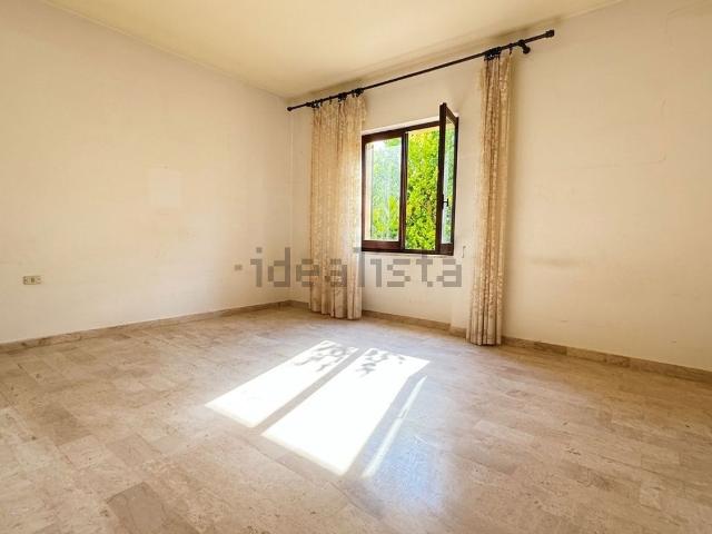 Appartamento in vendita di 98 m² in Via di Vittorio