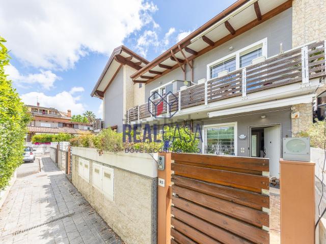 Appartamento in vendita di 98 m² in Via di Castel di Leva, 265