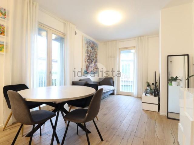 Appartamento in vendita di 98 m² in Via Edmondo de Amicis, 21
