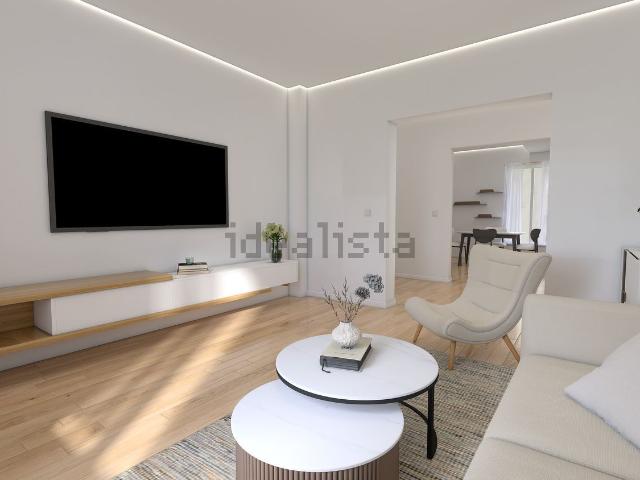 Appartamento in vendita di 98 m² in Via Emilia Levante, 38