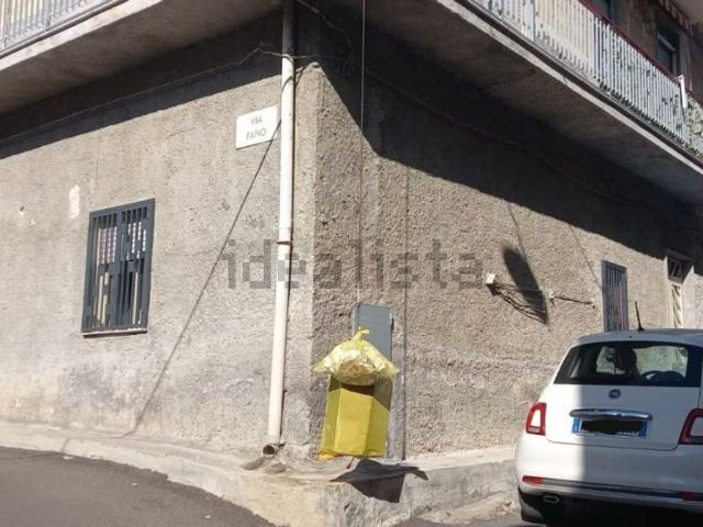Appartamento in vendita di 98 m² in Via Fano