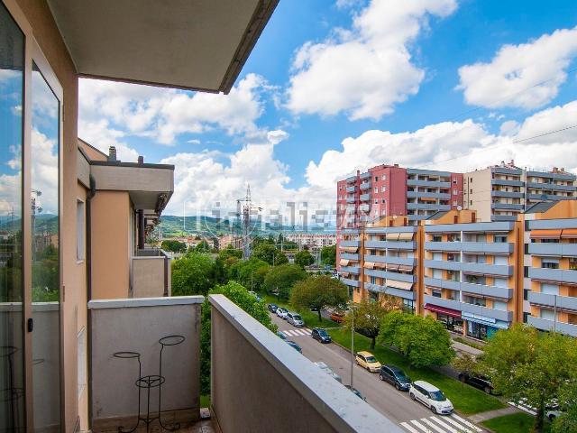 Appartamento in vendita di 98 m² in Via Felice Casorati, 8