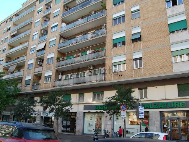 Appartamento in vendita di 98 m² in Via Francesco Grimaldi