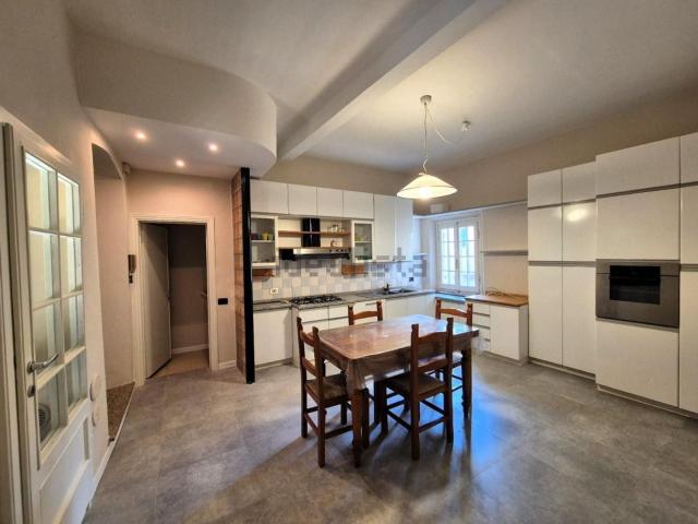 Appartamento in vendita di 98 m² in Via Francesco Guicciardini