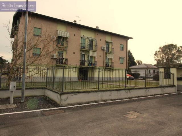 Appartamento in vendita di 98 m² in Via Francesco Petrarca, 5