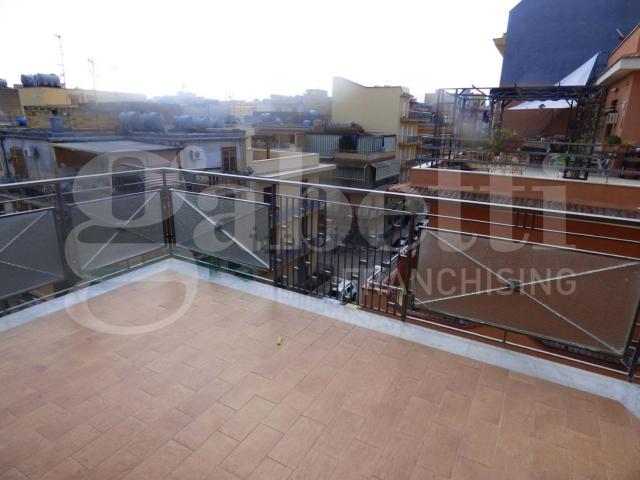 Appartamento in vendita di 98 m² in Via G. Restivo, 23