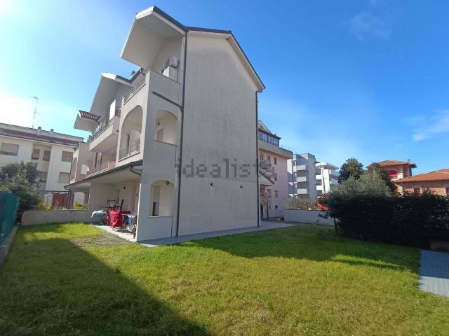 Appartamento in vendita di 98 m² in Via Giuliano Persiutti, 6