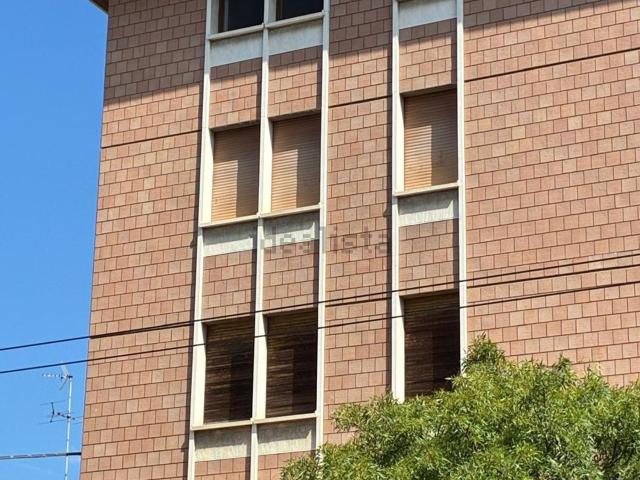 Appartamento in vendita di 98 m² in Via Giuseppe Massarenti, 162