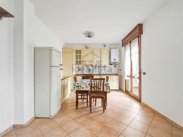 Appartamento in vendita di 98 m² in Via J. F. Kennedy, 2