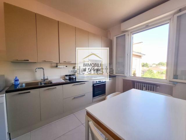 Appartamento in vendita di 98 m² in Via La Spezia, 6