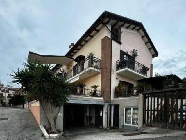 Appartamento in vendita di 98 m² in Via Luigi Cardone, 51