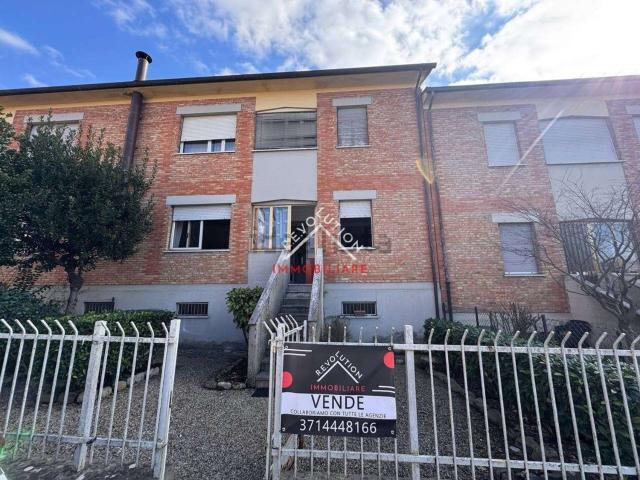 Appartamento in vendita di 98 m² in Via Martiri della Libertà