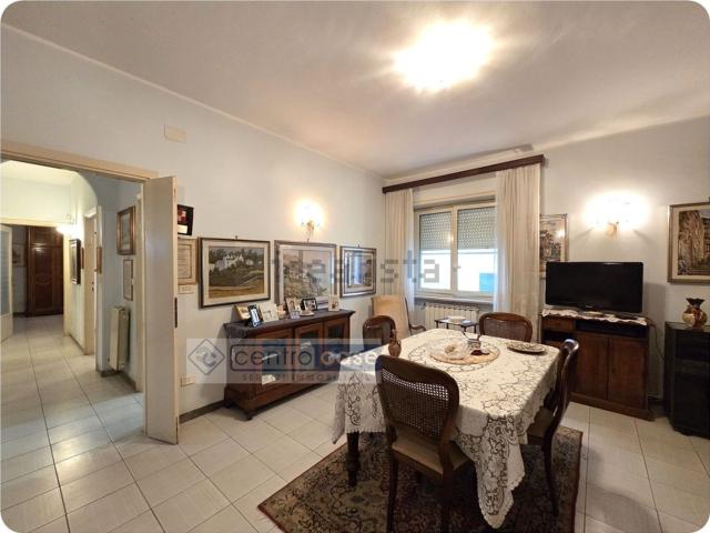 Appartamento in vendita di 98 m² in Via Monte Grappa
