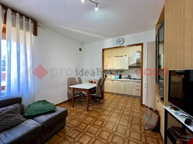 Appartamento in vendita di 98 m² in Via Monte Pasubio, 10