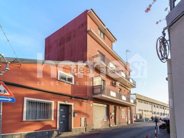 Appartamento in vendita di 98 m² in Via Nicosia, 2